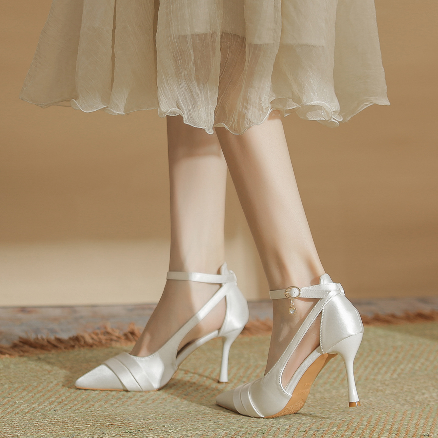 Small Size 30-44 Pointed Thin  - Wedding Shop review and price